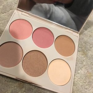 Cheek and chic contour palette